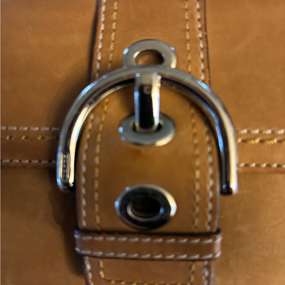 Coach Vintage Light Brown Leather Trifold Wallet with Silver Buckle 7.5 X 4.5 - Picture 3 of 8